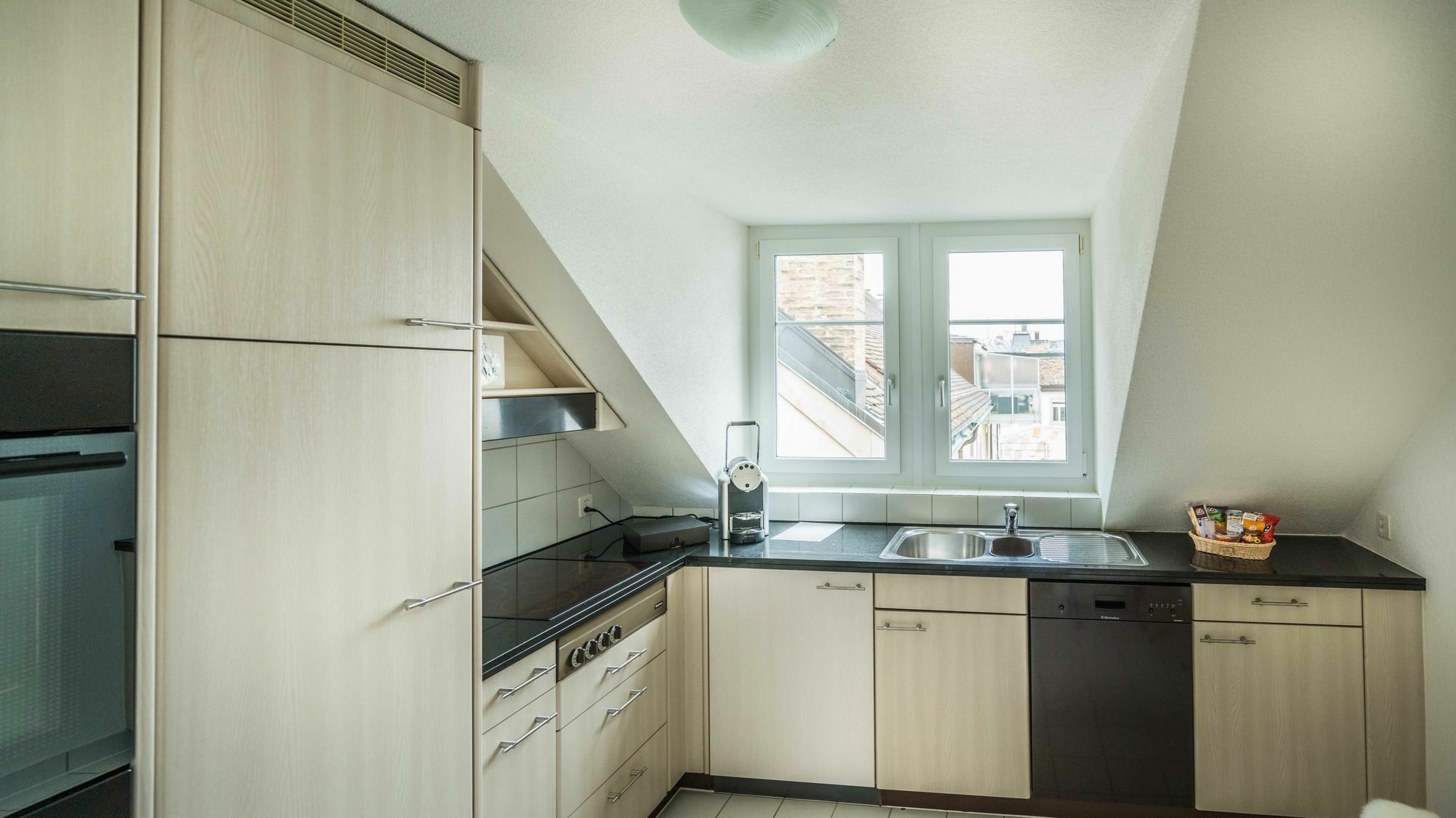 Loewenplatz Apartment Near Station By Airhome Zurich Exterior photo